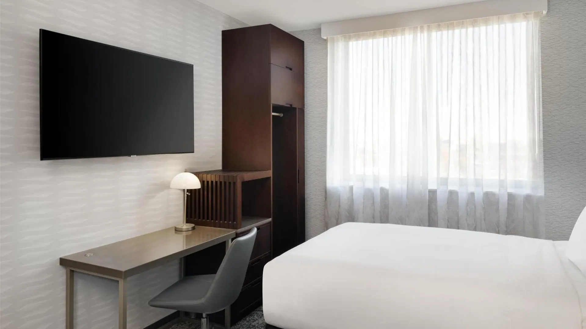 Hotel Doubletree By Hilton Long Island City, Ny